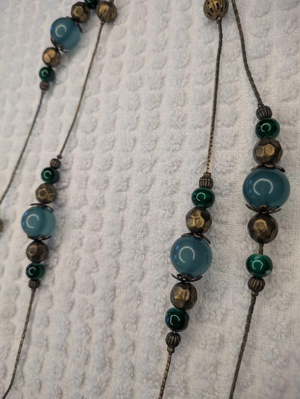Vintage Boho Textured Bronze Tone And Green Beaded Necklace - Picture 3 of 10